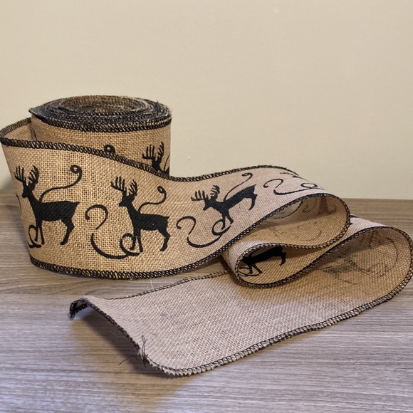 Burlap ribbon spool with deers 4” wide 31 feet - Picture 7 of 9